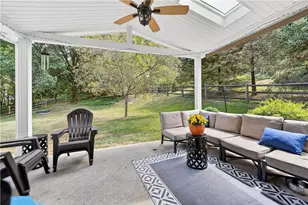 269 Kinvara Dr, Ross Twp, PA 15237 - Photo 2