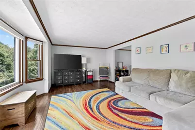 269 Kinvara Drive, Ross Twp, PA 15237 - Photo 8