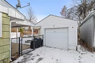 1209 Vermont Ave, Hopewell Township, PA 15001 - Photo 4