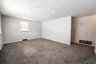 6 Logan Ave, City of But SW, PA 16045 - Photo 4