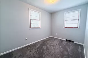 6 Logan Ave, City of But SW, PA 16045 - Photo 14