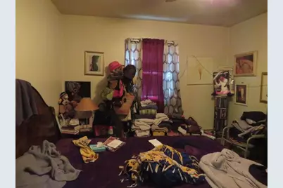 2145 Village Dr, Pittsburgh, PA 15221 - Photo 12