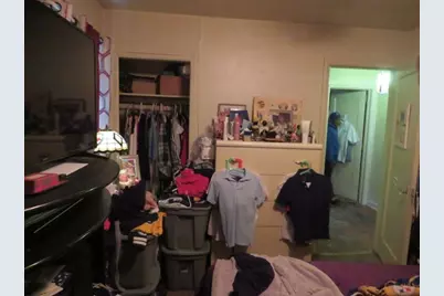 2145 Village Dr, Pittsburgh, PA 15221 - Photo 14