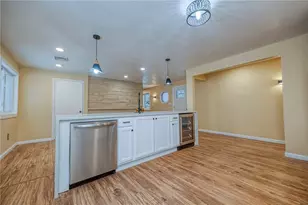 11 Brook St, Coraopolis, PA 15108 - Photo 6