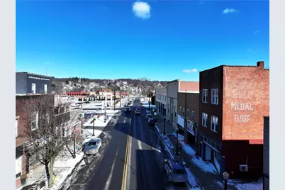221 5th St, Ellwood City, PA 16117 - Photo 12
