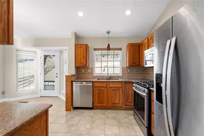 118 Vista Dr, Cecil, PA 15317 - Photo 8