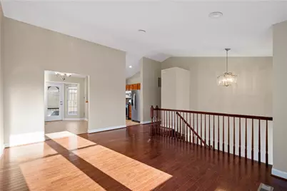 118 Vista Dr, Cecil, PA 15317 - Photo 4