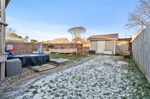 1210 Fairmont Ave, Harrison Township, PA 15065 - Photo 4