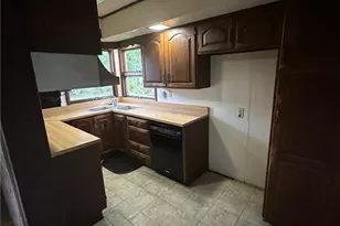 880 Wheatland Rd, Shenango Township, PA 16159 - Photo 22