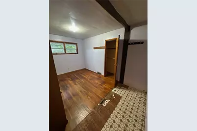 880 Wheatland Rd, Shenango Township, PA 16159 - Photo 12