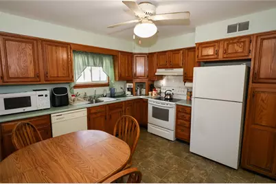 521 Mercer New Wilmington Rd, East Lackawannock Township, PA 16137 - Photo 4