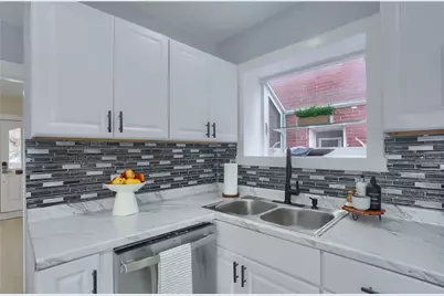 1332 Illinois Ave, Pittsburgh, PA 15216 - Photo 14