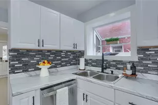 1332 Illinois Ave, Pittsburgh, PA 15216 - Photo 14