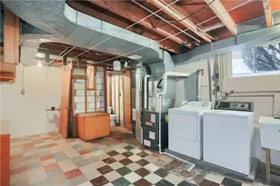 3091 Woodridge Dr, Pittsburgh, PA 15227 - Photo 40