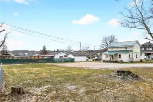 312 S Vine St, Carmichaels-Cumberland, PA 15320 - Photo 22