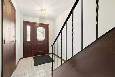 38 Hiland Valley Ct #C, Ross Twp, PA 15229 - Photo 4