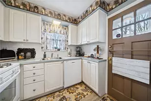 31 Locust Ln, Pittsburgh, PA 15241 - Photo 8