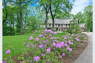 918 W Waldheim Rd, Pittsburgh, PA 15215 - Photo 2