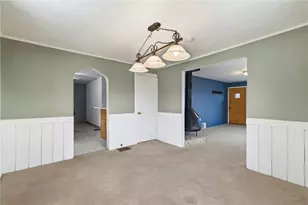 6709 Monroe Ave, West Mifflin, PA 15122 - Photo 10