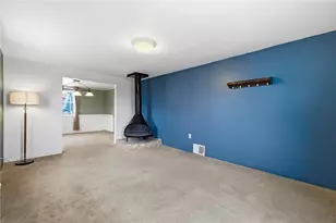 6709 Monroe Ave, West Mifflin, PA 15122 - Photo 6