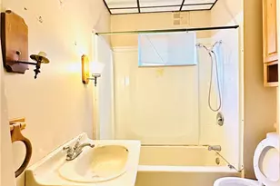 17 Arnold St, Pittsburgh, PA 15205 - Photo 8