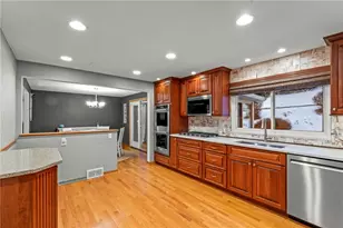 651 Alpine Dr, Canonsburg, PA 15317 - Photo 10