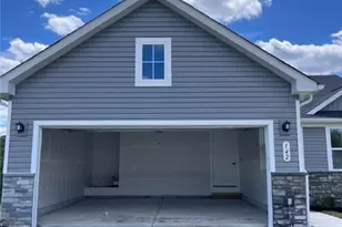 142 Olivia Dr, Center Township, PA 15061 - Photo 48