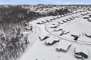 142 Olivia Dr, Center Township, PA 15061 - Photo 46