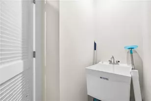 142 Olivia Dr, Center Township, PA 15061 - Photo 26