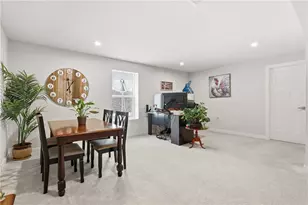 142 Olivia Dr, Center Township, PA 15061 - Photo 32