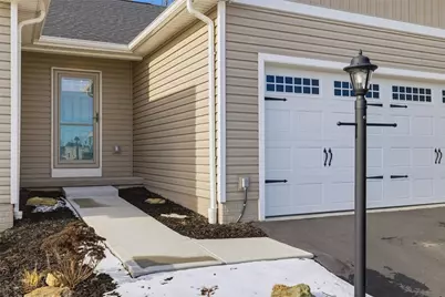 135 Alta Vista Dr, Findlay Township, PA 15126 - Photo 4
