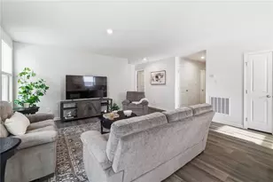 135 Alta Vista Dr, Findlay Township, PA 15126 - Photo 12