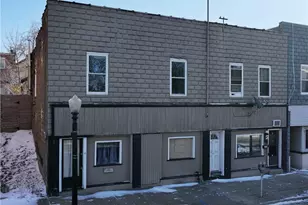 221 5th St, Ellwood City, PA 16117 - Photo 1