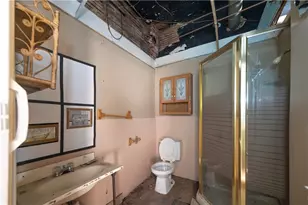 221 5th St, Ellwood City, PA 16117 - Photo 18