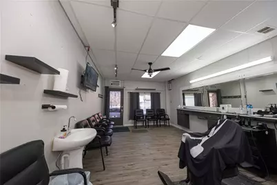 221 5th St, Ellwood City, PA 16117 - Photo 4