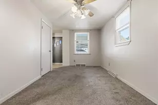 702 McKinley Ave, Vandergrift, PA 15629 - Photo 10