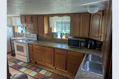 34 Main St, Clarksville, PA 15322 - Photo 6