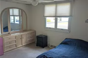 34 Main St, Clarksville, PA 15322 - Photo 12