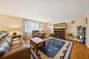 1402 Swede Hill Rd, Hempfield Township, PA 15601 - Photo 6