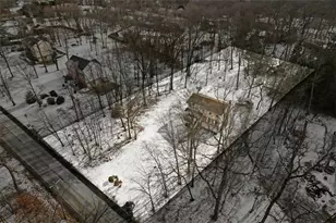 102 Bradford Park Rd, Economy, PA 15005 - Photo 4