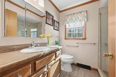 102 Bradford Park Rd, Economy, PA 15005 - Photo 32