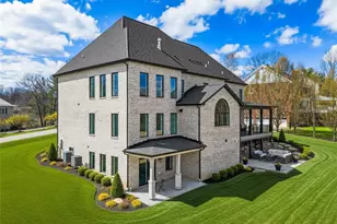 1651 Hollow Tree Dr, Pittsburgh, PA 15241 - Photo 2