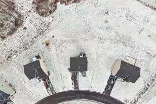 222 Victoria Dr, Pittsburgh, PA 15239 - Photo 6