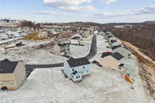 222 Victoria Dr, Pittsburgh, PA 15239 - Photo 44