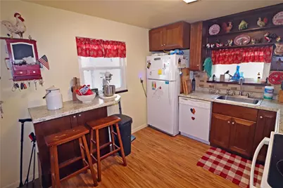 437 Cedar St, Jeannette, PA 15644 - Photo 6