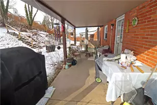 437 Cedar St, Jeannette, PA 15644 - Photo 14