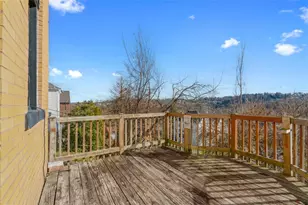 256 E Meyers St, Pittsburgh, PA 15210 - Photo 6