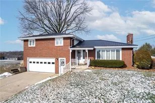 10451 Primrose Dr, North Huntingdon, PA 15642 - Photo 2