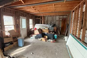 75 W Liberty Rd, West Alexander, PA 15376 - Photo 6