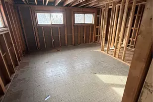 75 W Liberty Rd, West Alexander, PA 15376 - Photo 10